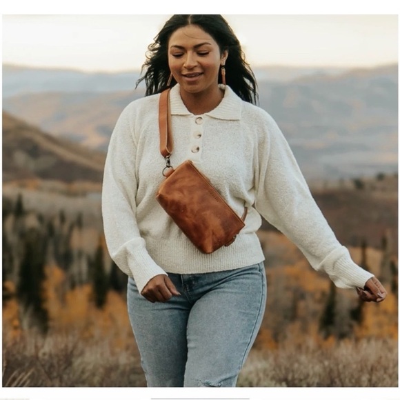 Flash sale! RANGE Atna Leather Sling - Crossbody Bag - Picture 4 of 11